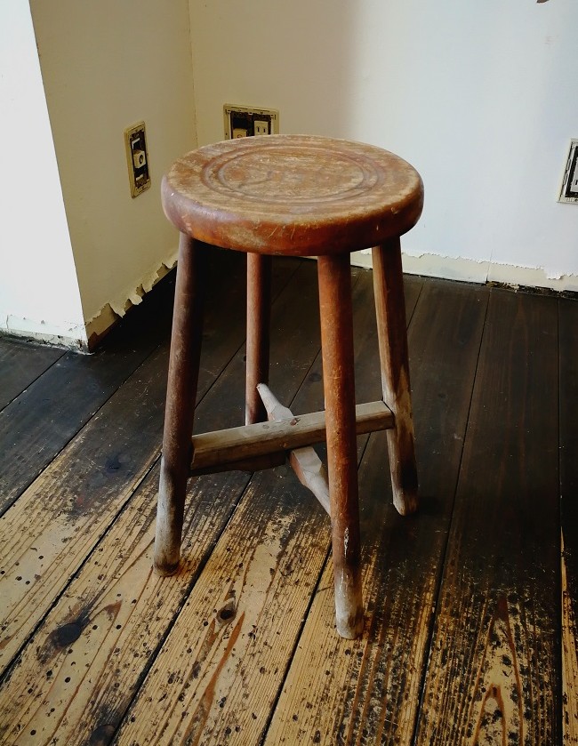 かわいいアンティーク 丸椅子。①（価格 3,800円/税別） | 古着の販売 