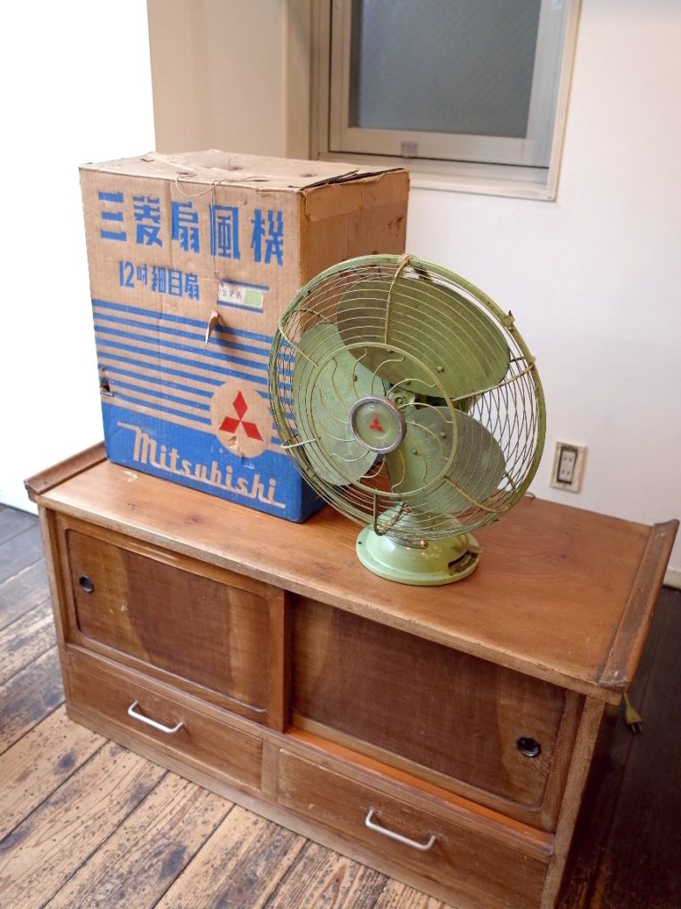 古道具 箱付 三菱 レトロ 扇風機 ビンテージ 稼動品 昭和３０年代頃 ...